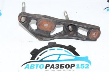 Кронштейн Prius 2005-2011 NHW20 1NZ-FXE Кронштейн Prius 2005-2011 NHW20 1NZ-FXE