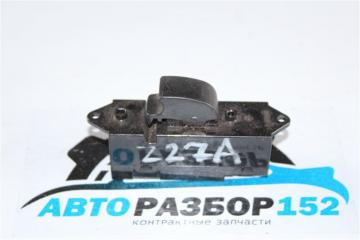 Кнопка стеклоподъекника передняя левая Colt 2005 Z27A 4G15T Кнопка стеклоподъекника передняя левая Colt 2005 Z27A 4G15T