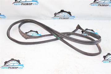 Уплотнительная резинка передняя левая NISSAN Teana 2003-2007