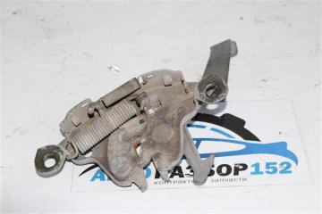 Замок капота Cefiro 1998-2003 a33 VQ20DE Замок капота Cefiro 1998-2003 a33 VQ20DE