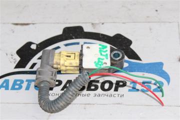 Запчасть датчик удара правый TOYOTA Avensis 2002-2007