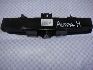 Запчасть блок кнопок Opel Astra 2005
