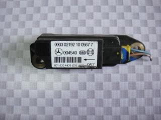 Запчасть датчик airbag Mercedes-Benz C-Class 2002