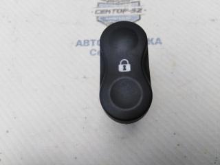 Запчасть кнопка центрального замка Renault Sandero 2009