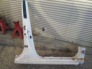 Порог кузова правый Toyota Ractis 2005