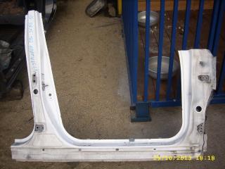 Порог кузова правый Toyota Vista 2003