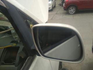 Зеркало заднего вида боковое правое Toyota Voxy 2004
