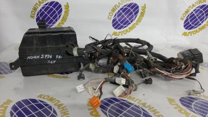 Проводка под капот Toyota Town Ace Noah 1998