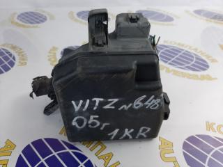 Блок предохранителей Toyota Vitz 2005