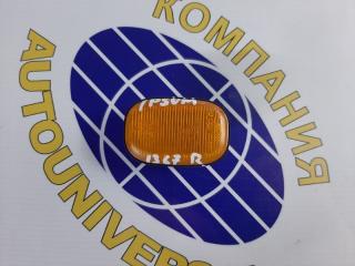 Повторитель в крыло передний правый Toyota Ipsum 2002