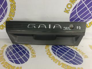 Фальшпанель задний Toyota Gaia 1998