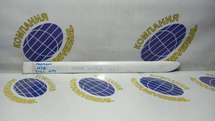 Молдинг двери средний задний левый Mazda Premacy 2000
