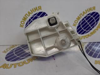 Крепление бампера заднее левое Toyota Ractis 2005