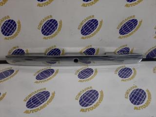 Накладка крышки багажника Toyota Allion 2002