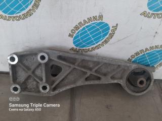 Балка под редуктор задняя Toyota Noah 2002