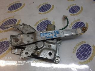 Стеклоподъемник задний правый Mazda Demio 2000