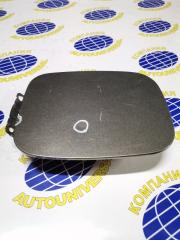 Лючок бензобака Toyota Ractis 2005