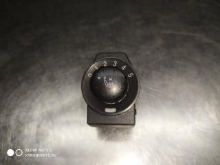 Кнопка обогрева сидений правая SsangYong Rexton 2009