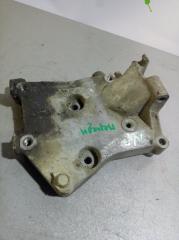 Запчасть кронштейн двс передний Nissan Primera 2002- 2007