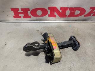 Ограничитель двери передний Honda Accord 7 2002-2008