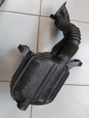 Воздуховод Volkswagen Golf 2003-2009