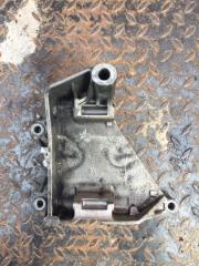 Запчасть кронштейн генератора Volkswagen Touareg 2002-2010