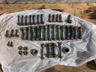 Запчасть болты и гайки задние Subaru Outback
