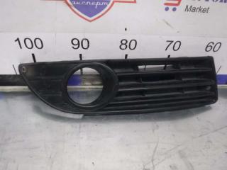 Запчасть решетка бампера передняя правая Volkswagen Polo 2008