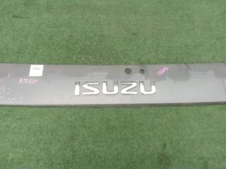 Решетка радиатора передняя ISUZU Elf