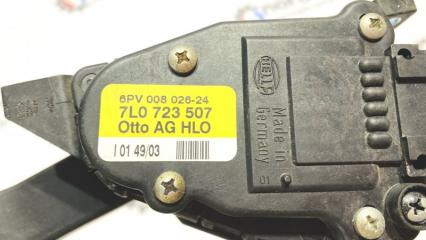 Педаль газа Volkswagen Touareg 1 7L 4.2 AXQ Педаль газа Volkswagen Touareg 1 7L 4.2 AXQ